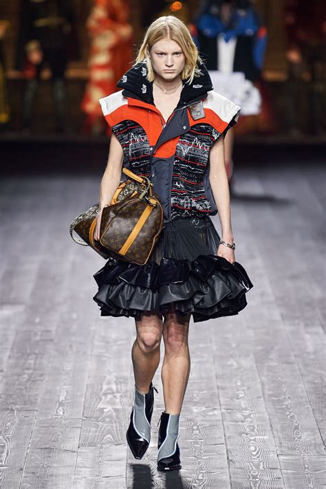 louis vuitton fashion model.